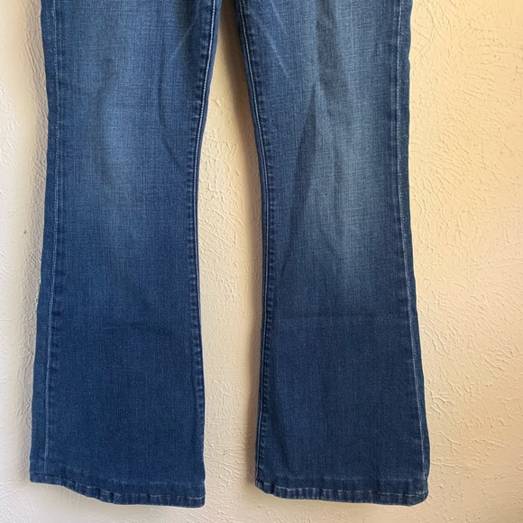 FRAME DENIM | Le High Flare Jean in Riverdale - Picture 2 of 6